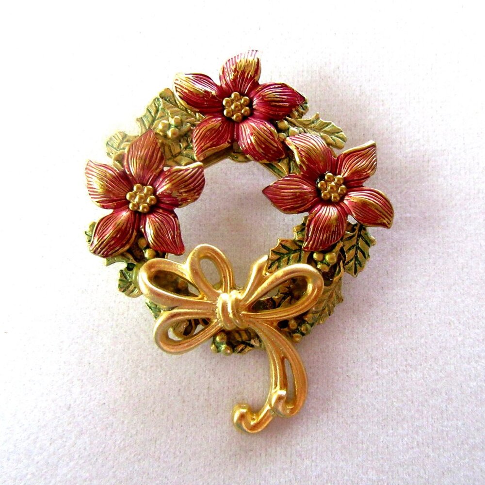 Vintage poinsettia wreath metal brooch - watercolor wash - Christmas - Holiday